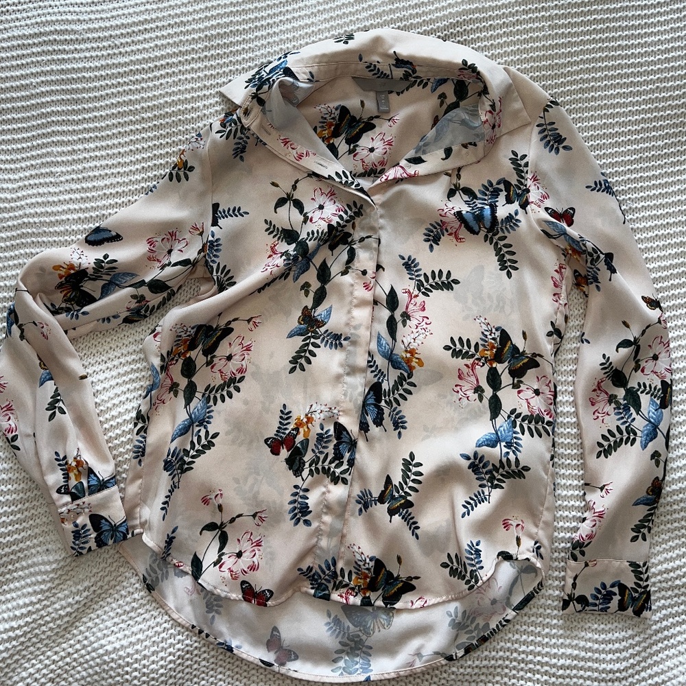 Blouses butterfly 🦋
